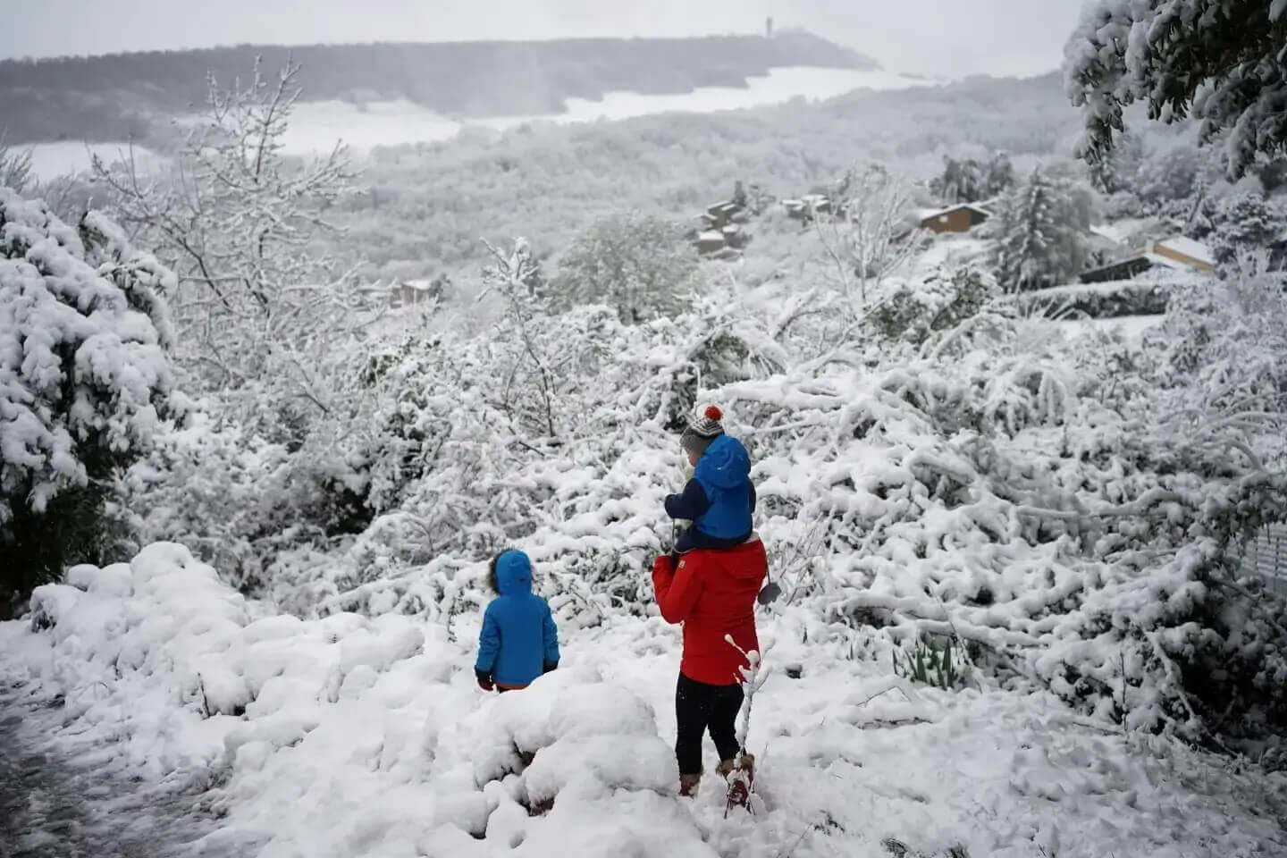 Απρίλιος 2022: Χιονισμένα τοπία στην Κεντρική και Δυτική Ευρώπη